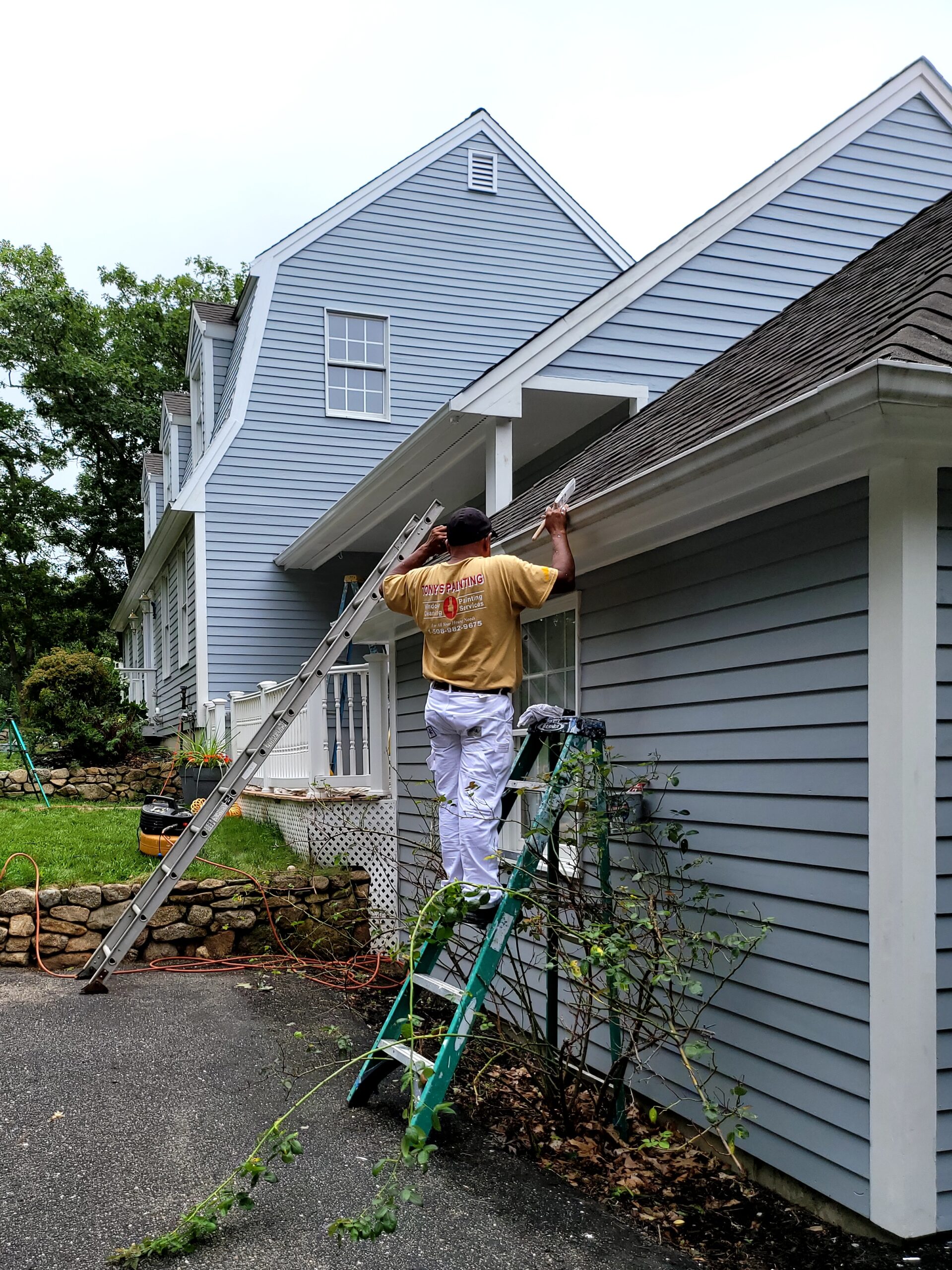 Coastal residence exterior repaint, Massachusetts